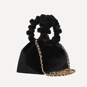 NWT Verafied New York velvet evening handbag